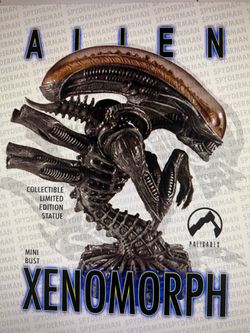 Aliens bust xenomorph statue palisades