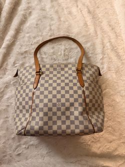 LV Tote