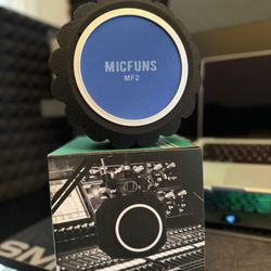 Studio Mic Screen (Portable Studio)