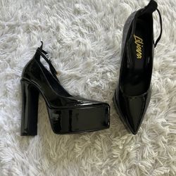 Black High Heels 