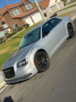2019 Chrysler 300