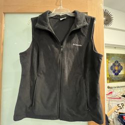 Columbia Sawyer Rapids 2 Womens Black Micro Fleece Vest Jacket Full Zip Warm SIZE XL