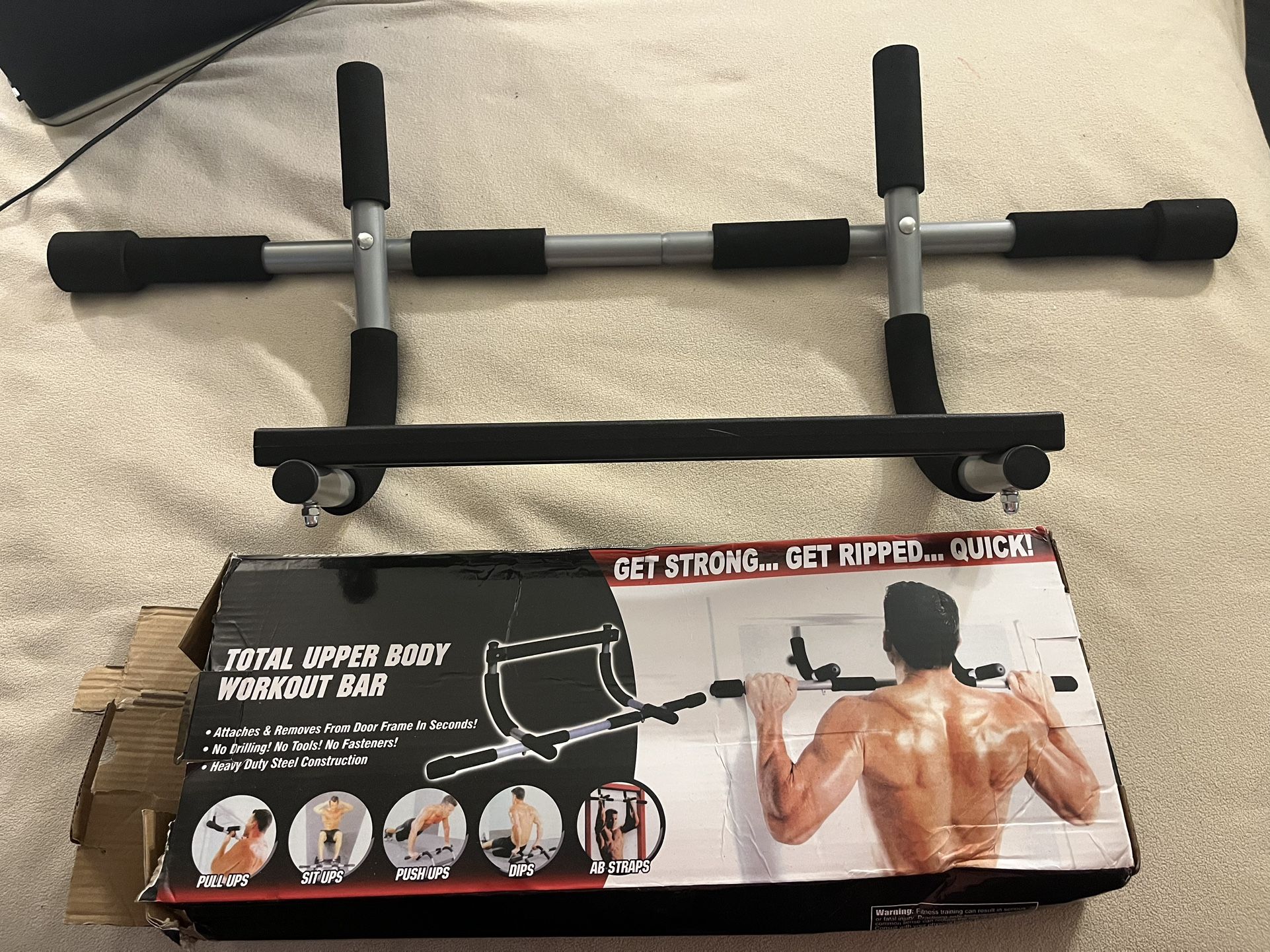 Iron Gym Pull-Up Bar Upper Body Workout New