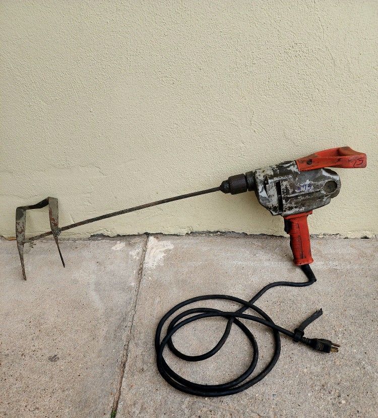 TALADRO GRANDE PARA BATIR EL CEMENTO..MEZCLA