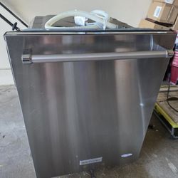 Stainless kitchenAid Dishwasher