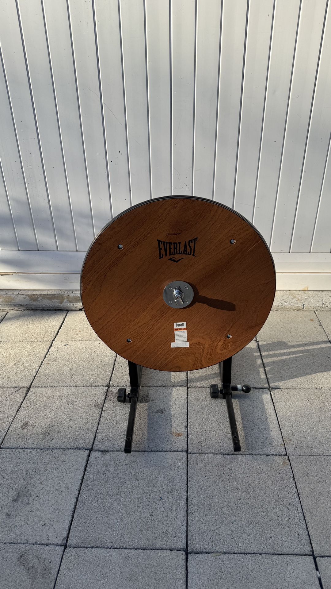 Everlasting adjustable speed bag platform