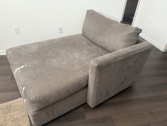 Chaise Lounge Chair 
