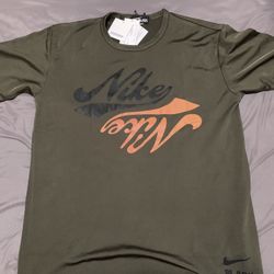 Nike Cdg Collab Tee . Brand New Size Xxl. Fits Like A Large .