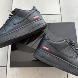 Supreme X Air Force 1s Low ‘Black’