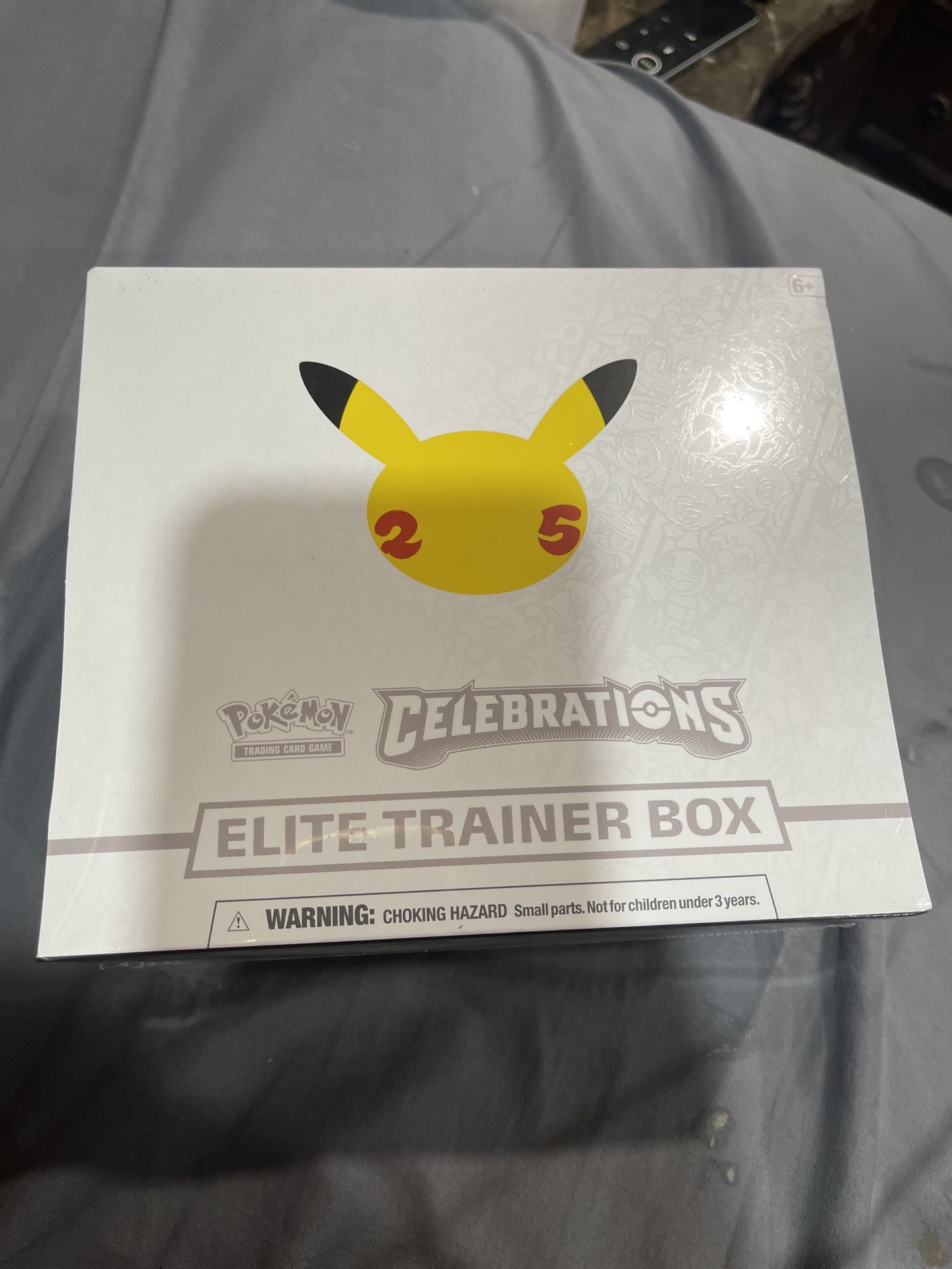 Pokémon Elite Trainer Box Cards