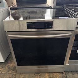 40% Off Brand New Frigidaire gallery, induction, slide In range