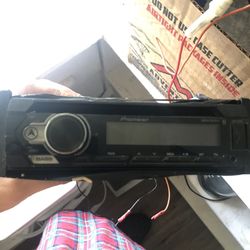 Pioneer Single Dim Radio And Ds18 Equalizer 