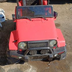 Power Wheel Jeep DOES NOT COME WITH BATTERY