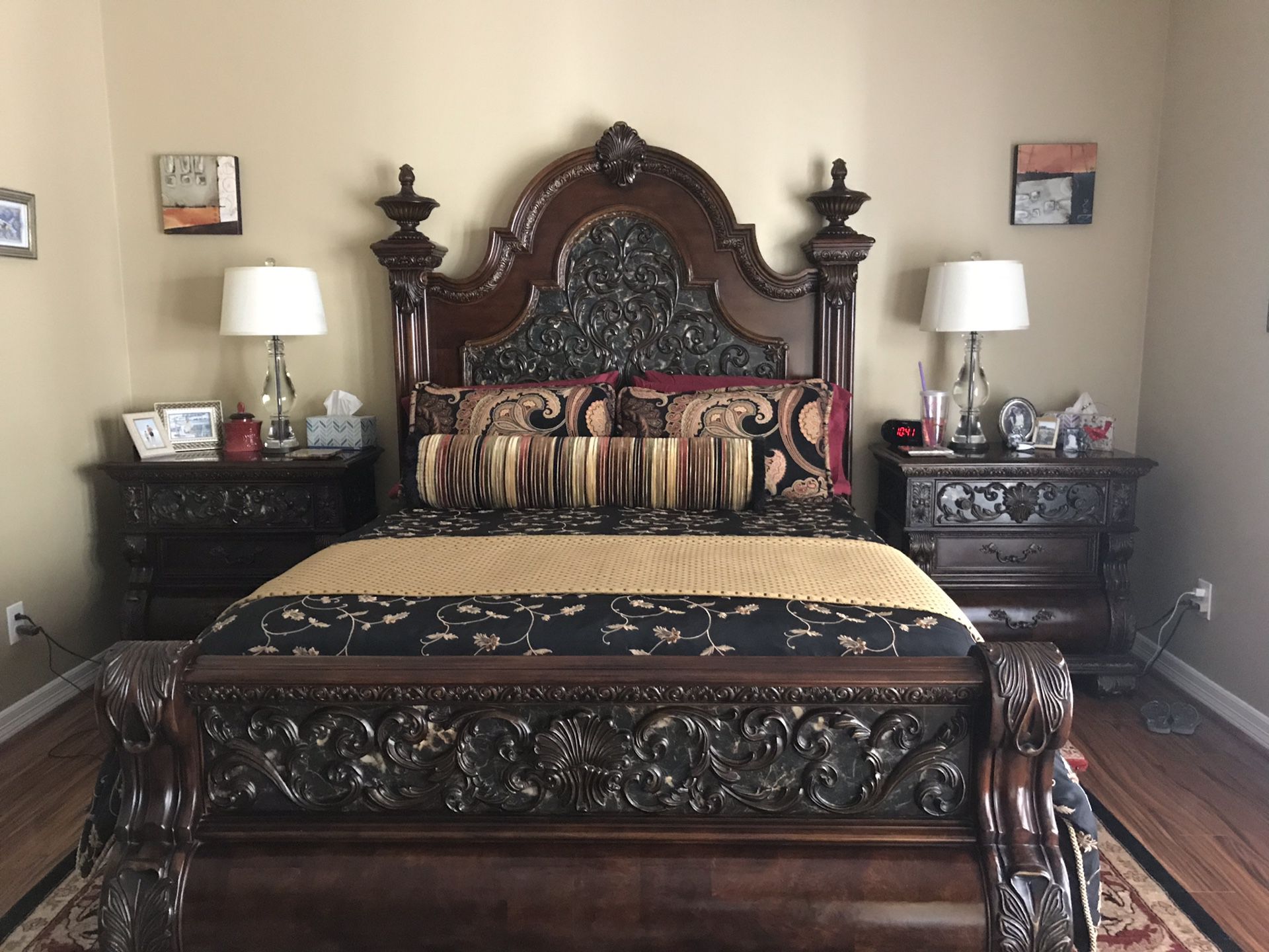 Pulaski Bedroom Suite - excellent condition