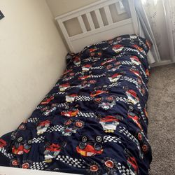 IKEA HEMNES Single Bed with Slatted LURÖY Bed Base in very good condition