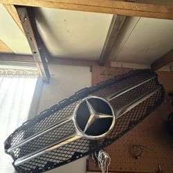 Mercedes Benz C300 Front Grill 