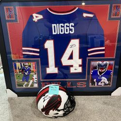 Stefon Stephon Diggs Autograph Auto Signed Memorabilia Jersey Helmet Lot Bundle NFL Football