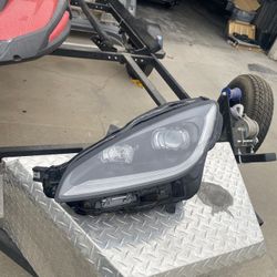 2025 Toyota GR86 front headlight