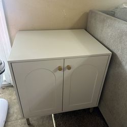 Litter box enclosure