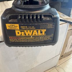 Dewalt 18 V Charger