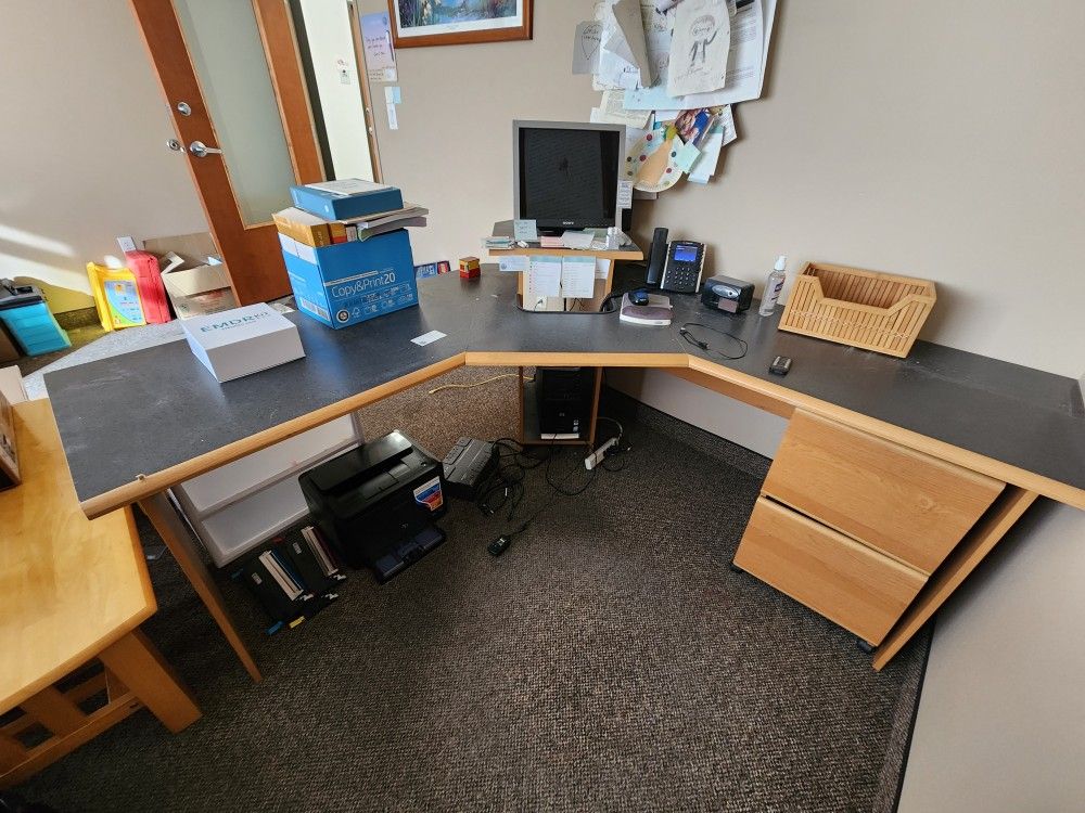 L-shaped Desk With Filing Cabinet