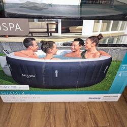 Inflatable Jacuzzi tub