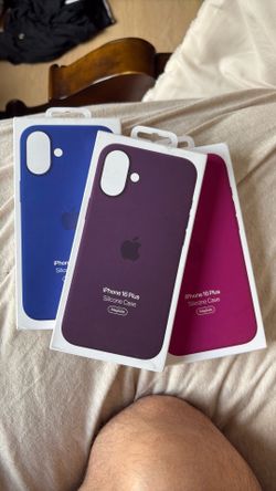 iPhone 16 Plus Apple Silicone Case