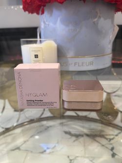 NATASHA DENONA  HY-GLAM™ Setting Powder FIRM PRICE 💕