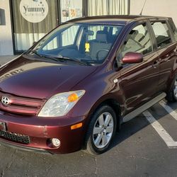 2004 Scion xa 