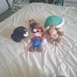 Super Mario Plushes 
