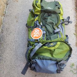 New Hiking Pack 65 L  High Sierra  Titan