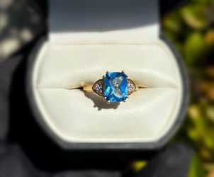 Jewelry 10k solid yellow gold aquamarine diamonds 0.53CTW ring sz 7.00
