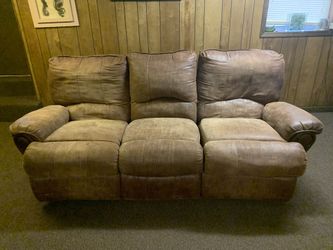 Lane recliner couch