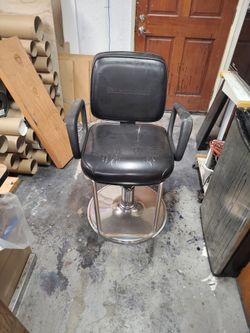 Barber chair