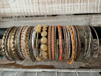 Women’s Bracelet Lot