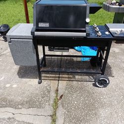 Weber Silber BBQ Grill 