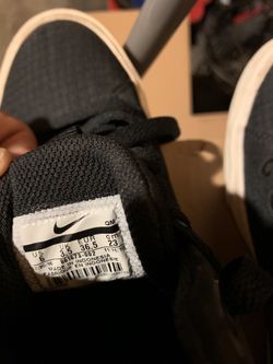 Nike shoes . 6