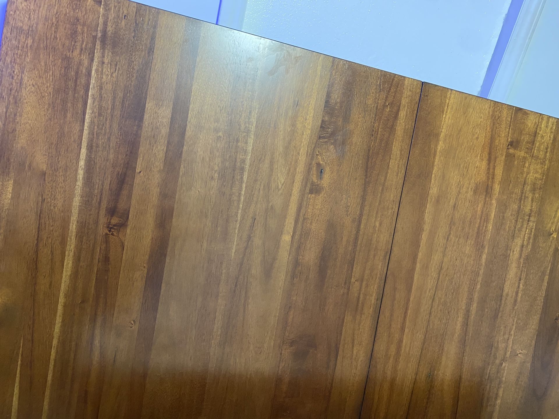Dinning Table