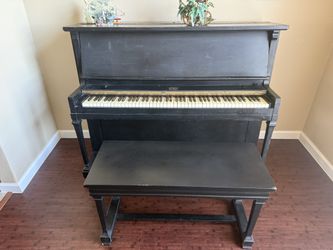 Milton Peter Pan New York Piano 