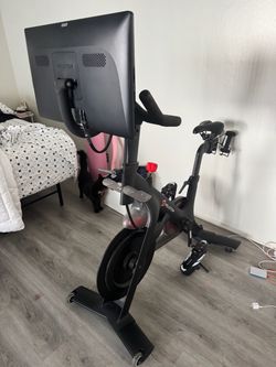 2021 Peloton bike