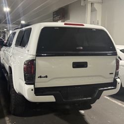 Snug top Camper For Toyota Tacoma 2023