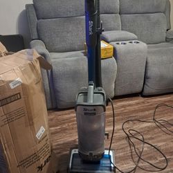 New Shark Vertex Vacuum