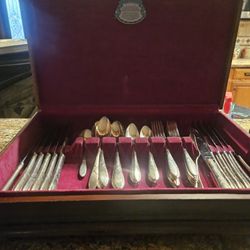 Formal Dining Flatware