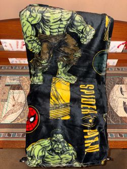 Spiderman/Hulk Blanket