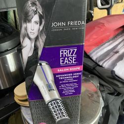 Frizz Ease Hot Air Brush (new In Box ) 