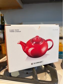 Le Creuset Stoneware Classic Teapot 1.3L 1 3/8 Qt.