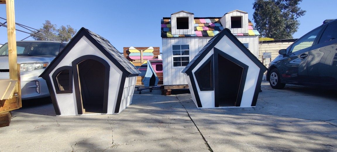 Dog House Black And White