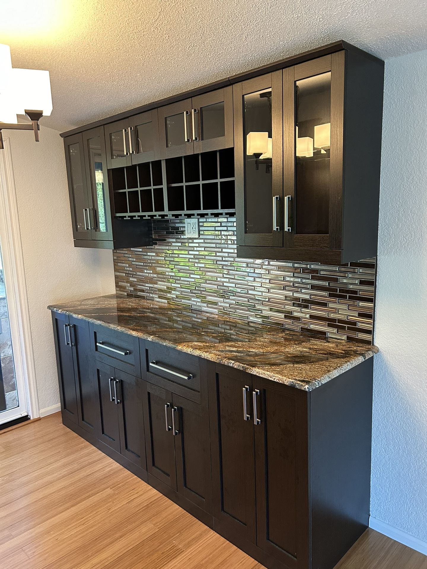 Wet Bar / Cabinets