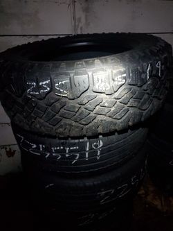 255/65/19 Single Goodyear Wrangler