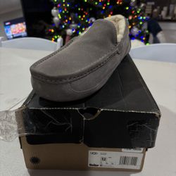 Ugg Men’s Ascot, Size 12 , Slippers